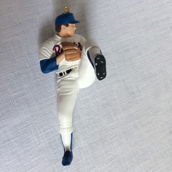 Hallmark Keepsake Christmas Ornament Nolan Ryan - Picture 2 of 3